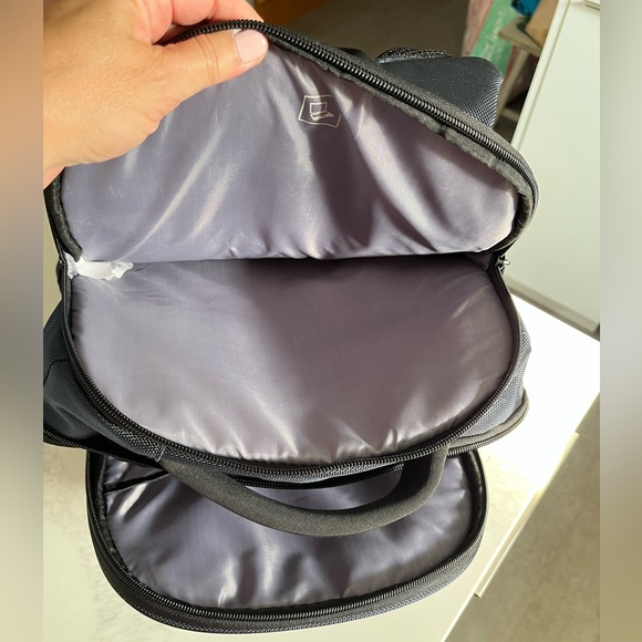 NWOT blue samsonite xenon 3.0 checkpoint friendly backpack. New wave loans logo. - Picture 4 of 16